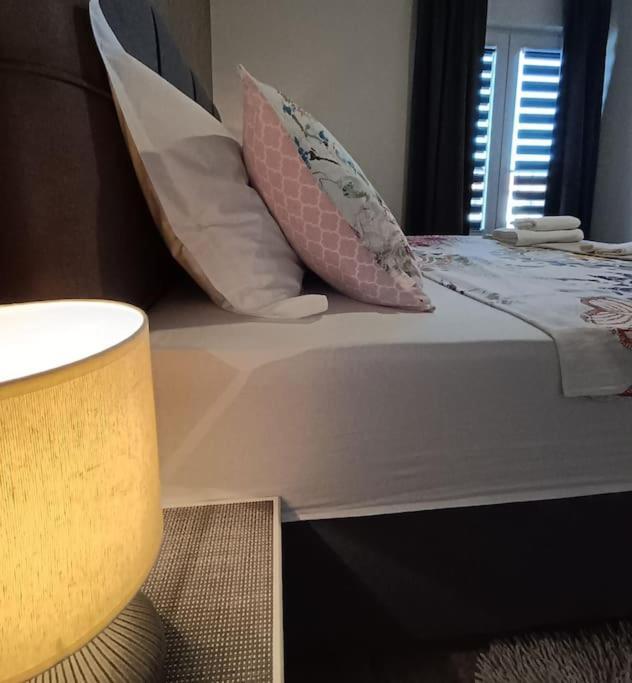 Holiday&Suite Klanac فير المظهر الخارجي الصورة