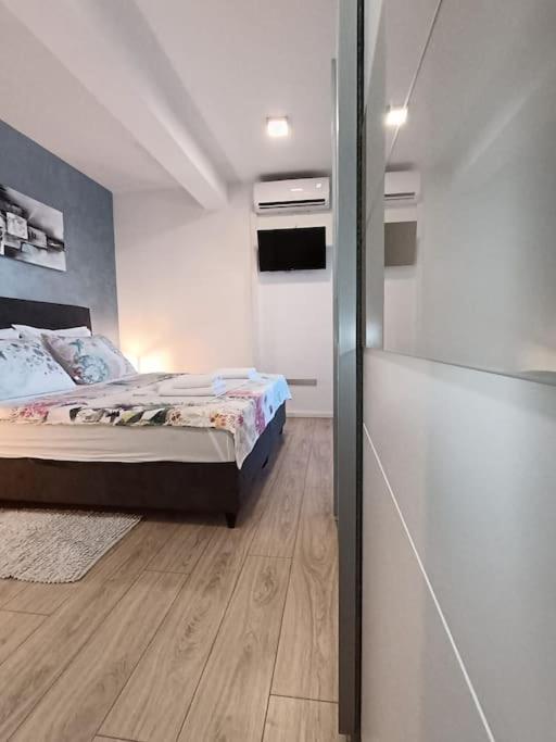 Holiday&Suite Klanac فير المظهر الخارجي الصورة