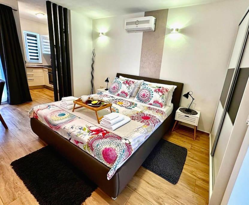 Holiday&Suite Klanac فير المظهر الخارجي الصورة