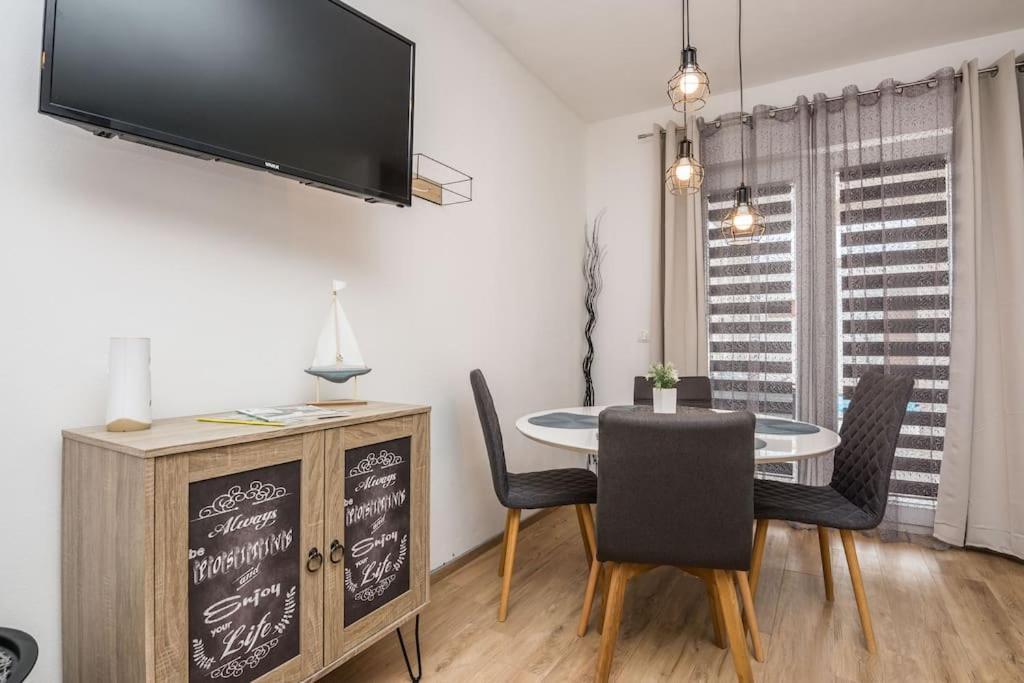 Holiday&Suite Klanac فير المظهر الخارجي الصورة